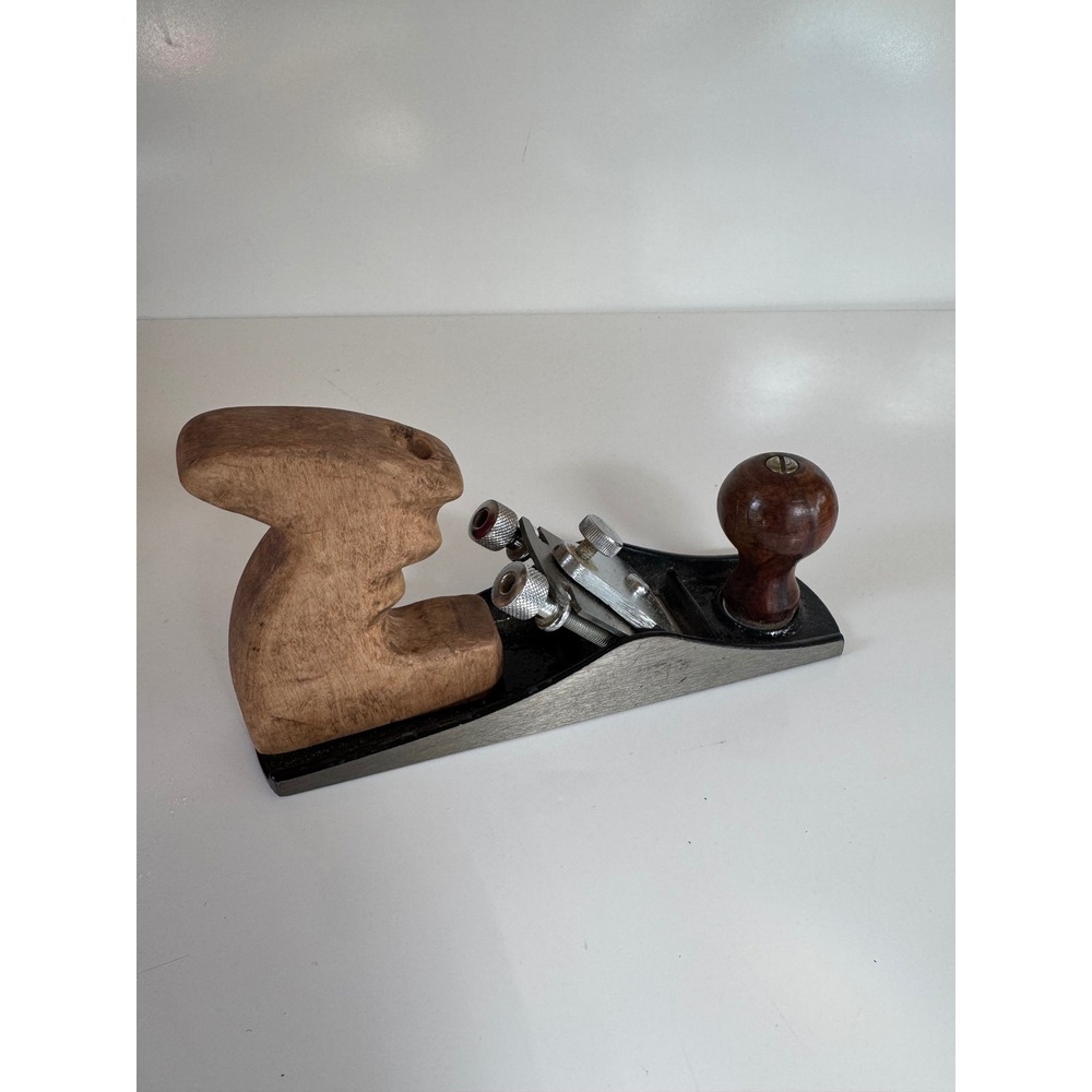 Vintage No. 33 Woodworking Bench Plane with Custom Carved Handle 8 Inch